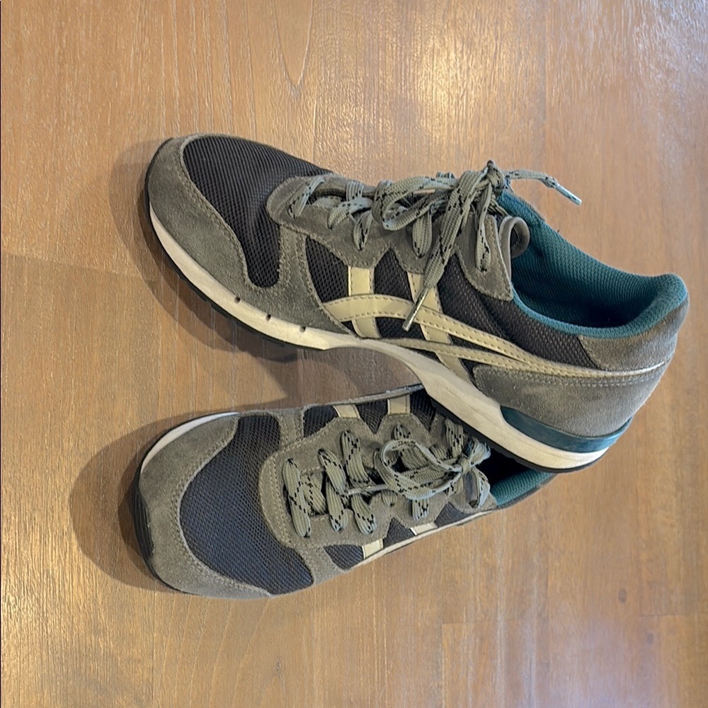 Onitsuka Tiger by Asics Green and Black Sneakers Suede Mesh